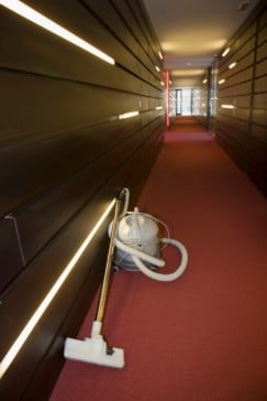 Corridor carpet cleaning (real job)